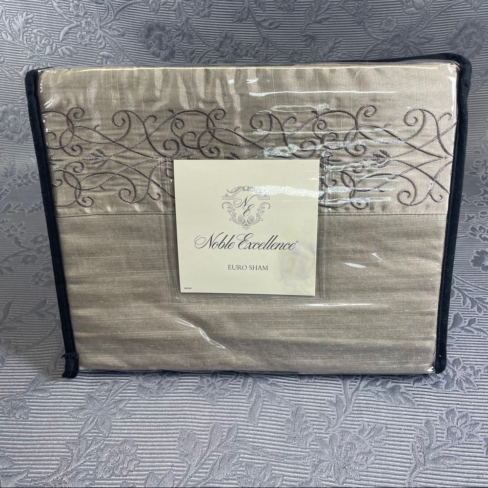 Noble Excellence Pavillion Euro Sham